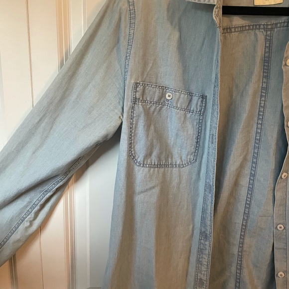 💃🏻3/$35 Light Jean Layer - Picture 3 of 3